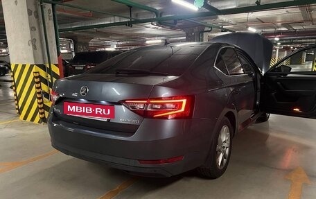 Skoda Superb III рестайлинг, 2018 год, 2 200 000 рублей, 3 фотография