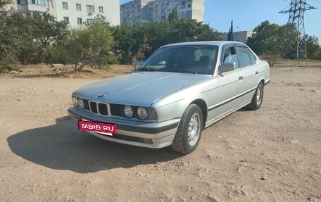 BMW 5 серия, 1989 год, 400 000 рублей, 3 фотография