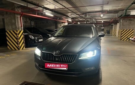 Skoda Superb III рестайлинг, 2018 год, 2 200 000 рублей, 4 фотография