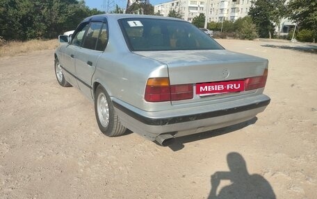 BMW 5 серия, 1989 год, 400 000 рублей, 4 фотография