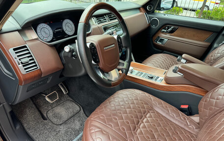 Land Rover Range Rover IV рестайлинг, 2019 год, 9 250 000 рублей, 13 фотография