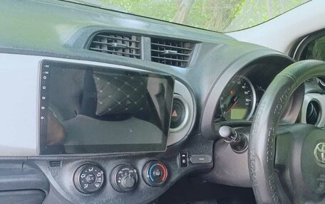 Toyota Vitz, 2011 год, 850 000 рублей, 8 фотография