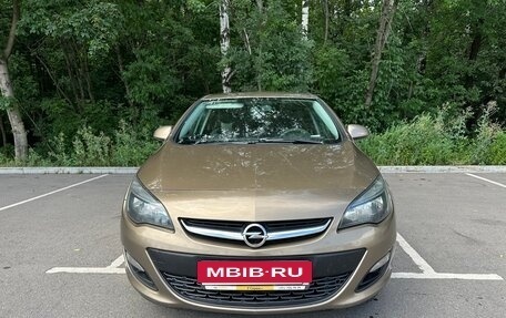 Opel Astra J, 2014 год, 799 000 рублей, 2 фотография