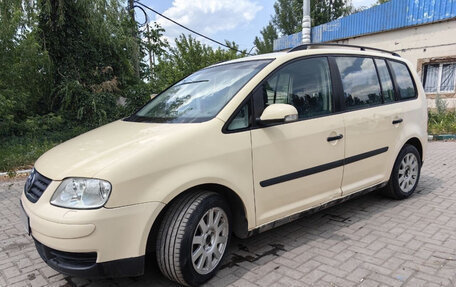 Volkswagen Touran III, 2004 год, 480 000 рублей, 8 фотография