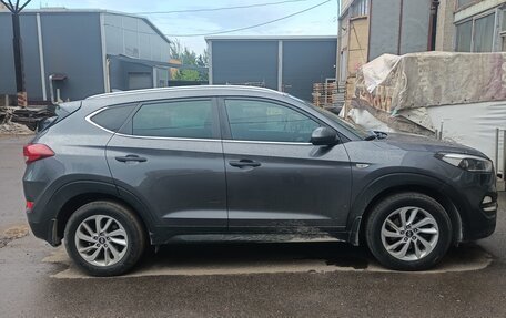 Hyundai Tucson III, 2018 год, 1 980 000 рублей, 3 фотография