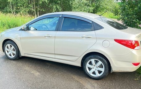 Hyundai Solaris II рестайлинг, 2012 год, 900 000 рублей, 6 фотография