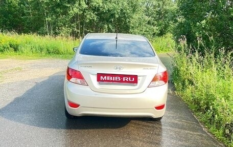 Hyundai Solaris II рестайлинг, 2012 год, 900 000 рублей, 8 фотография