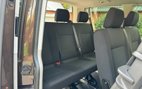 Volkswagen Caravelle T6 рестайлинг, 2016 год, 3 700 000 рублей, 20 фотография