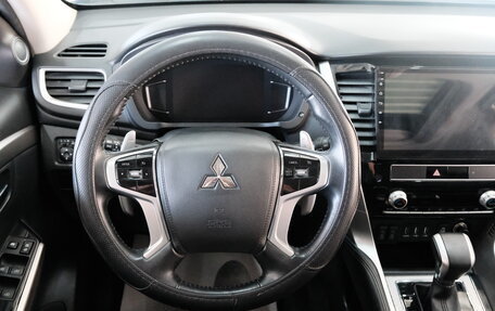 Mitsubishi Pajero Sport III рестайлинг, 2020 год, 4 249 000 рублей, 13 фотография