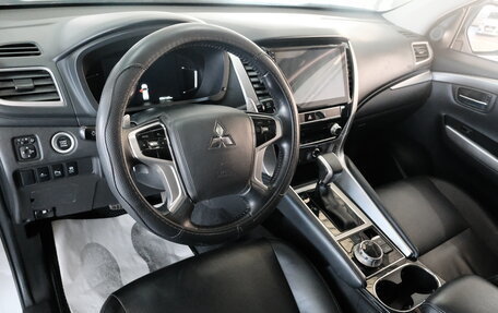 Mitsubishi Pajero Sport III рестайлинг, 2020 год, 4 249 000 рублей, 12 фотография