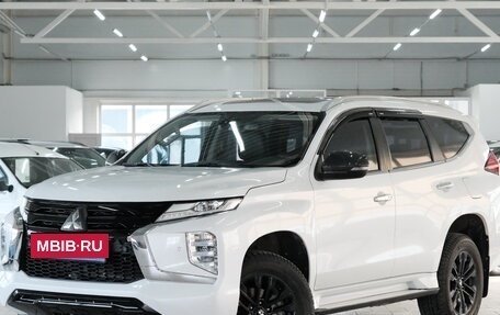 Mitsubishi Pajero Sport III рестайлинг, 2020 год, 4 249 000 рублей, 4 фотография