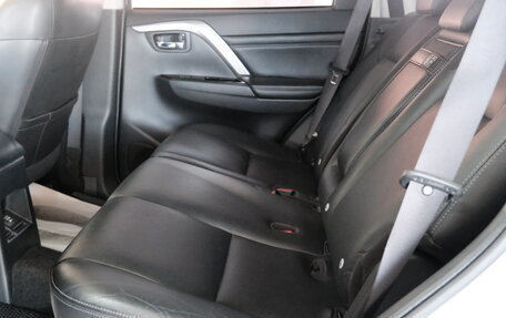 Mitsubishi Pajero Sport III рестайлинг, 2020 год, 4 249 000 рублей, 29 фотография