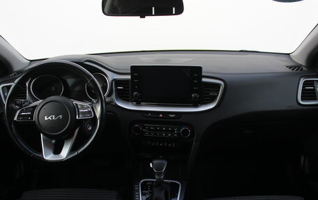 KIA cee'd III, 2021 год, 2 050 000 рублей, 15 фотография