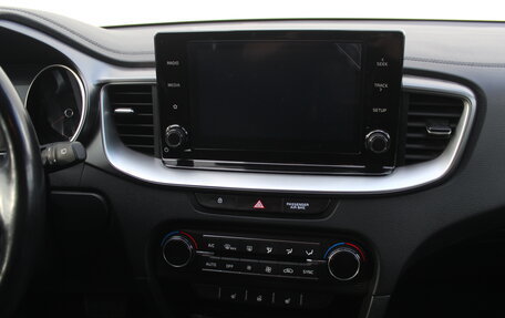 KIA cee'd III, 2021 год, 2 050 000 рублей, 17 фотография