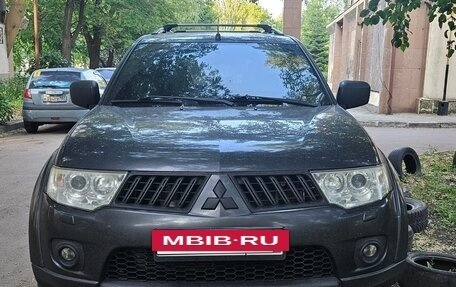 Mitsubishi Pajero Sport II рестайлинг, 2012 год, 1 270 000 рублей, 2 фотография