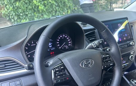 Hyundai Solaris II рестайлинг, 2018 год, 1 070 000 рублей, 4 фотография