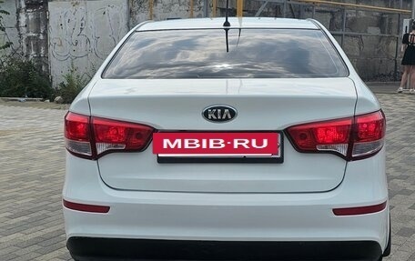 KIA Rio III рестайлинг, 2016 год, 750 000 рублей, 10 фотография
