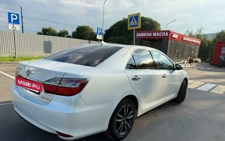 Toyota Camry, 2017 год, 2 050 000 рублей, 3 фотография
