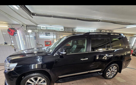 Toyota Land Cruiser 200, 2020 год, 10 500 000 рублей, 2 фотография