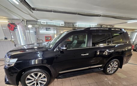 Toyota Land Cruiser 200, 2020 год, 10 500 000 рублей, 6 фотография