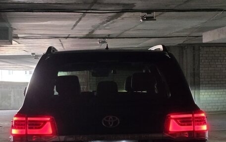 Toyota Land Cruiser 200, 2020 год, 10 500 000 рублей, 15 фотография