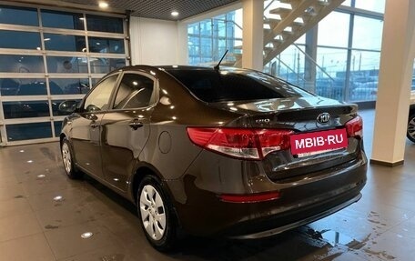 KIA Rio III рестайлинг, 2016 год, 945 000 рублей, 5 фотография