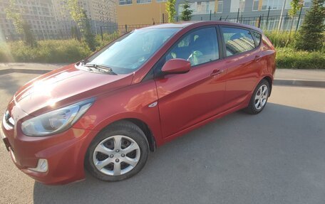 Hyundai Solaris II рестайлинг, 2011 год, 750 000 рублей, 3 фотография
