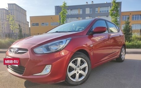 Hyundai Solaris II рестайлинг, 2011 год, 750 000 рублей, 5 фотография