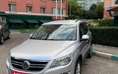 Volkswagen Tiguan I, 2010 год, 1 100 000 рублей, 2 фотография
