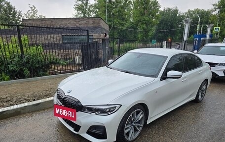 BMW 3 серия, 2019 год, 2 700 000 рублей, 13 фотография