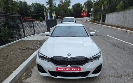 BMW 3 серия, 2019 год, 2 700 000 рублей, 14 фотография
