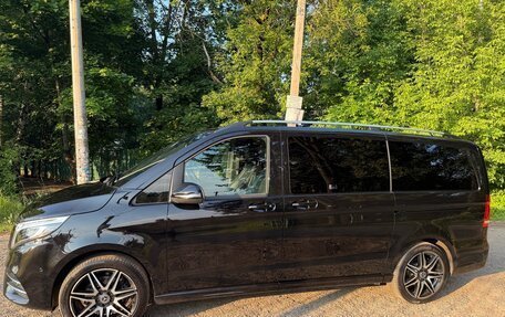 Mercedes-Benz V-Класс, 2019 год, 6 400 000 рублей, 4 фотография