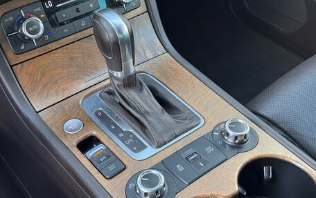 Volkswagen Touareg III, 2013 год, 2 300 000 рублей, 21 фотография