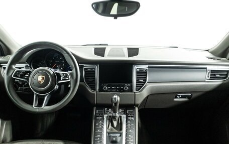 Porsche Macan I рестайлинг, 2017 год, 3 649 700 рублей, 13 фотография