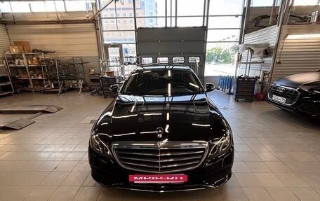 Mercedes-Benz E-Класс, 2017 год, 2 650 000 рублей, 2 фотография