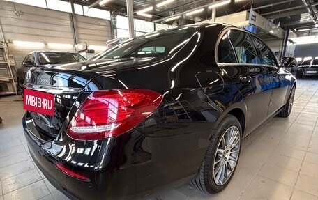 Mercedes-Benz E-Класс, 2017 год, 2 650 000 рублей, 5 фотография