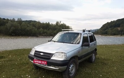 Chevrolet Niva I рестайлинг, 2003 год, 280 000 рублей, 1 фотография