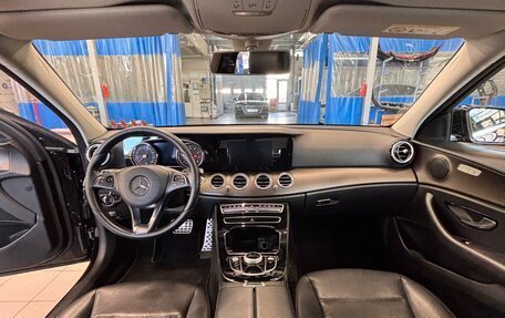 Mercedes-Benz E-Класс, 2017 год, 2 650 000 рублей, 10 фотография