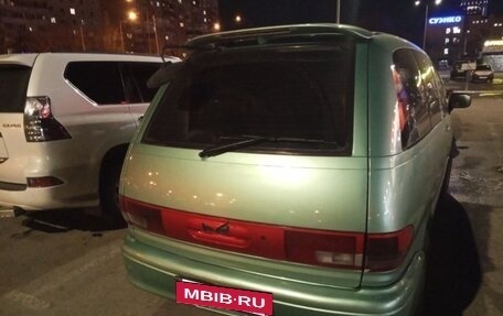 Toyota Estima III рестайлинг -2, 1993 год, 400 000 рублей, 3 фотография