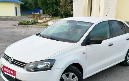 Volkswagen Polo VI (EU Market), 2013 год, 700 000 рублей, 2 фотография