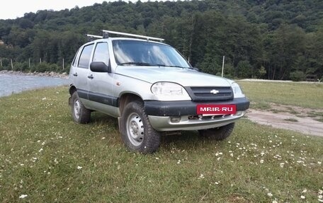 Chevrolet Niva I рестайлинг, 2003 год, 280 000 рублей, 3 фотография