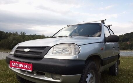 Chevrolet Niva I рестайлинг, 2003 год, 280 000 рублей, 2 фотография