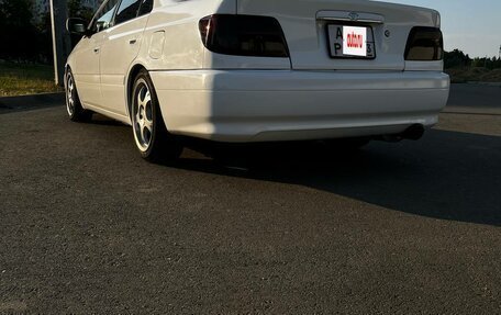 Toyota Carina, 2001 год, 555 000 рублей, 4 фотография