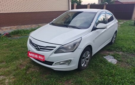 Hyundai Solaris II рестайлинг, 2016 год, 750 000 рублей, 10 фотография