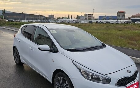 KIA cee'd III, 2014 год, 1 100 000 рублей, 2 фотография