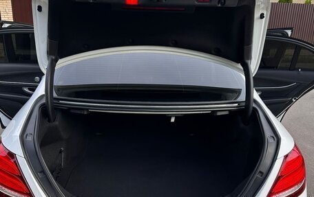 Mercedes-Benz E-Класс, 2019 год, 4 300 000 рублей, 16 фотография