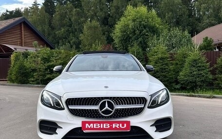 Mercedes-Benz E-Класс, 2019 год, 4 300 000 рублей, 22 фотография
