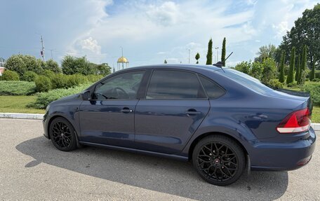 Volkswagen Polo VI (EU Market), 2017 год, 1 110 000 рублей, 2 фотография