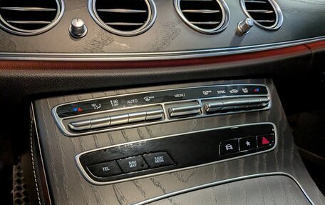 Mercedes-Benz E-Класс, 2022 год, 5 200 000 рублей, 17 фотография