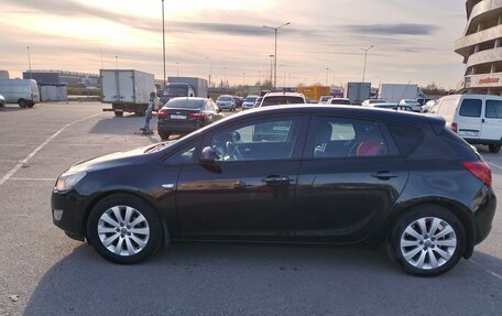 Opel Astra J, 2011 год, 600 000 рублей, 3 фотография